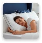hombre acostado en una almohada, Almohadas Hogar