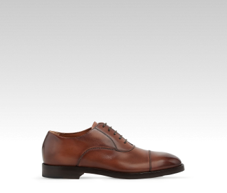 Zapato color cafe