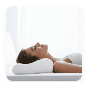 Mujer acostada en una almohada, Almohadas Hogar
