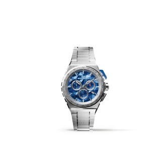 reloj plateado con azul bomberg