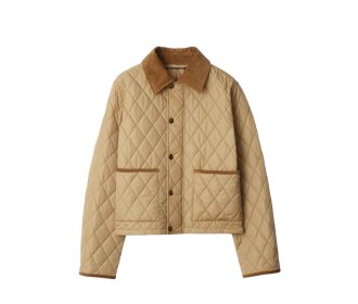 Imagen de un abrigo color cafe. BURBERRY