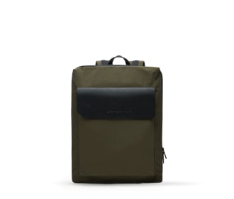 mochila verde con negro rectangular