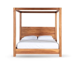 cama de madera con colchon blanco, CASA PALACIO