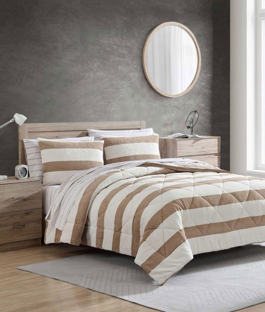 cama con edred&oacute;n  blanco ROPA DE CAMA