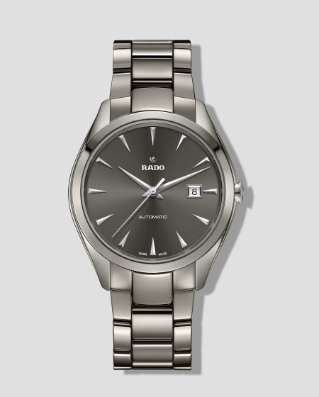 reloj plateado con negro Rado