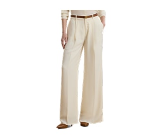 mujer con pantalon blanco Pantalones