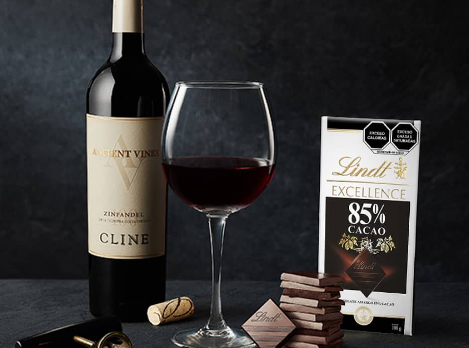 Acompa&ntilde;a tu chocolate Lindt Excellence con vino o cerveza