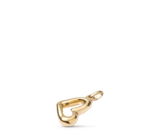 charm doredo con forma de corazon
