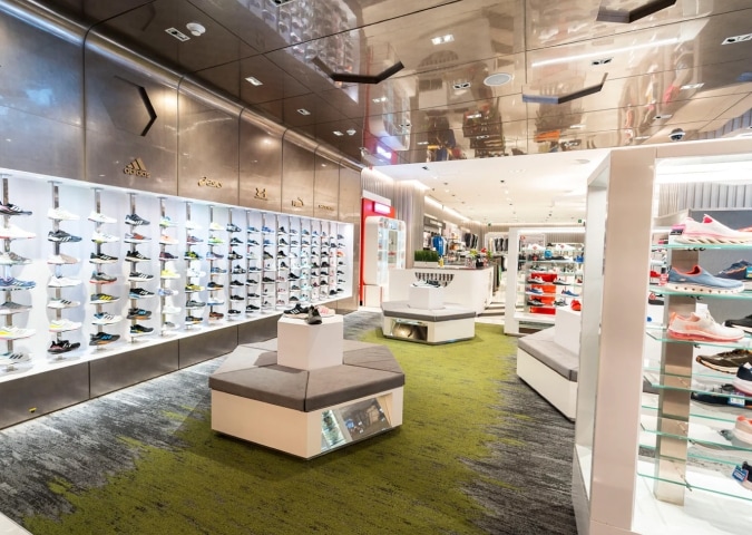 THE CLEAN IND: UNA NUEVA VIDA PARA TUS SNEAKERS Y ZAPATOS