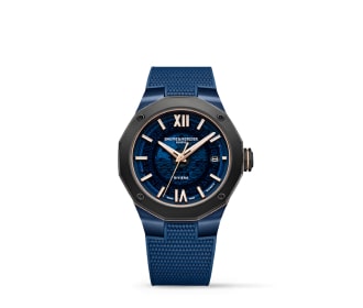 Imagen de reloj azul. BAUME & MERCIER