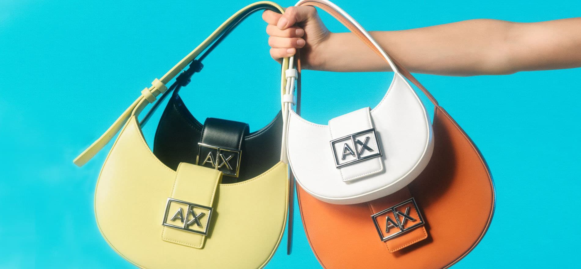 imagen de mujer con ropa azul