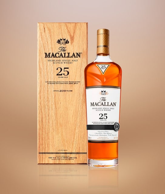 Botella de whisky THE MACALLAN de 25 a&ntilde;os doble