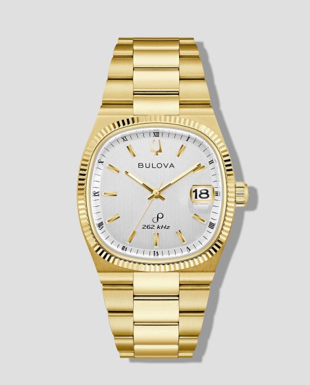 reloj dorado Bulova