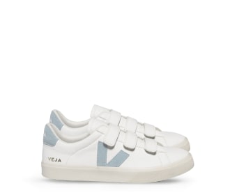 Tenis de color blanco con azul, VEJA,