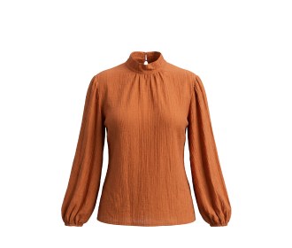 poncho de mujer en color blanco con detalles negros