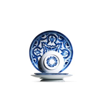 bajilla blanca con azul Dolce&Gabbana