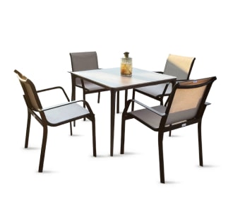 comedor con  soportes de metal negro, con base de vidrio de 4 sillas, MUEBLES EXTERIOR