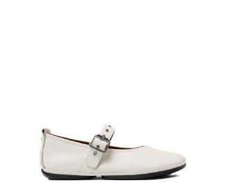 zapato color hueso