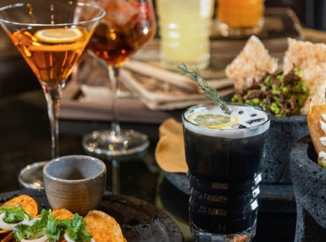 imagen de una bebida con mezcal 