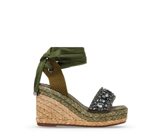 sandalia verde con cafe