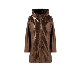 Imagen de una chamarra cafe para mujer