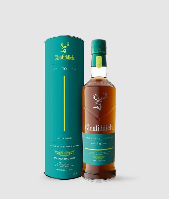 Botella de whisky color verde GLENFIDDICH
