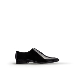 Imagen de un zapato formal negro