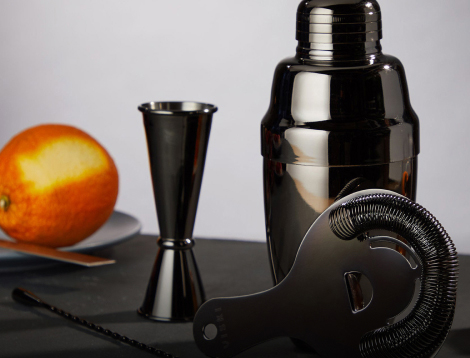 Imagen de un juego de coctelera 