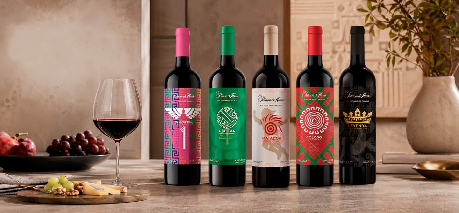 Imagen de 5 botellas de vino edicion exclusiva de el Palacio de Hierro