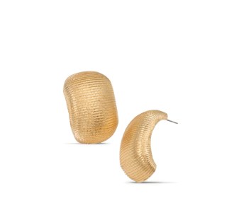 aretes color dorado