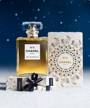 Imagen de un frasco de perfume de la marca CHANEL banner menu