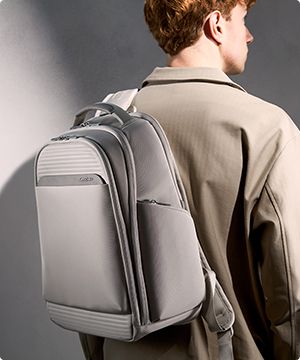 Imagen de un frasco de color dorado de perfume de la marca SAMSONITE banner menu