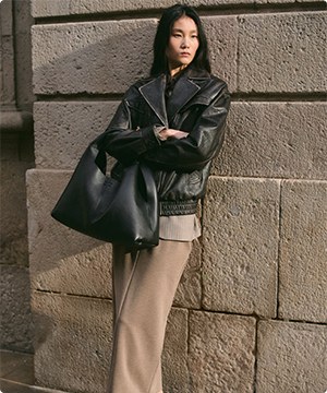 Imagen de un frasco de perfume de la marca MANGO banner menu