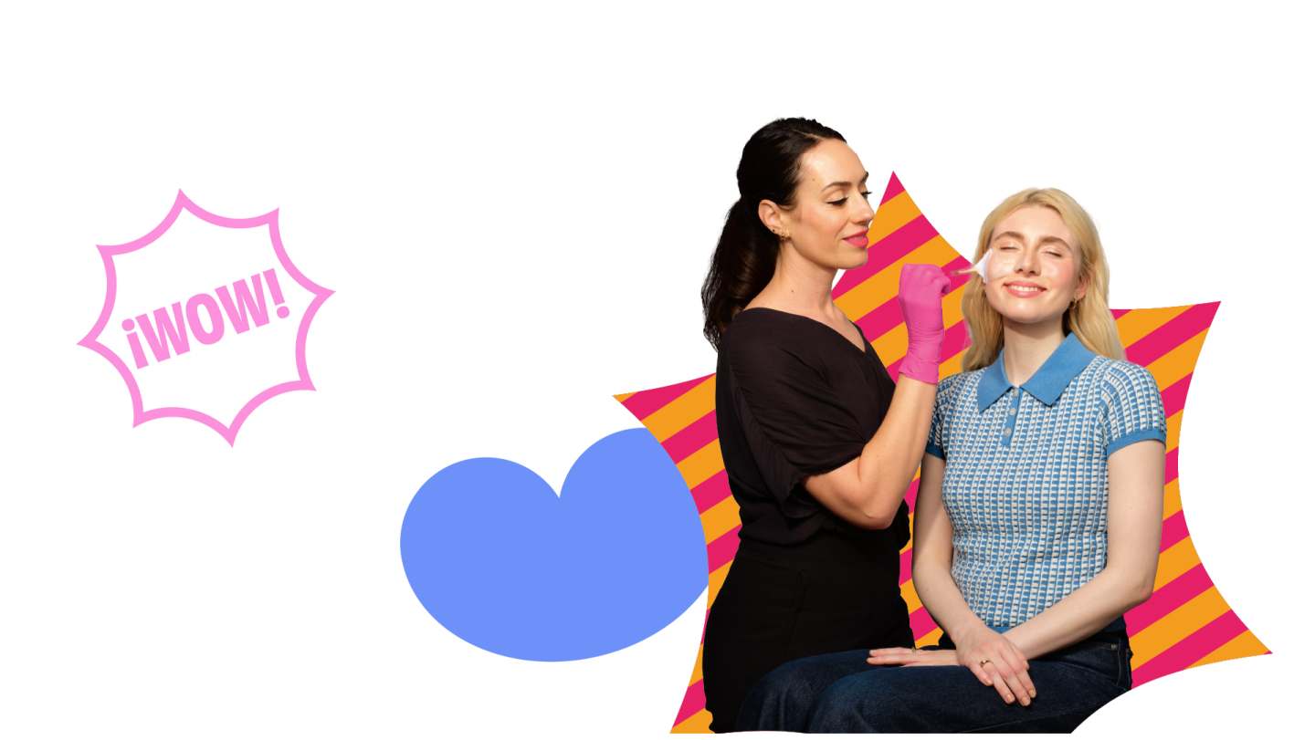 Imagen de una mujer a la cual le estan realizando servicio de cejas. BENEFIT.