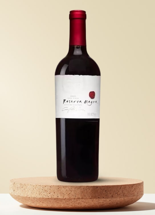 Vino Tinto Nebbiolo Reserva Magna