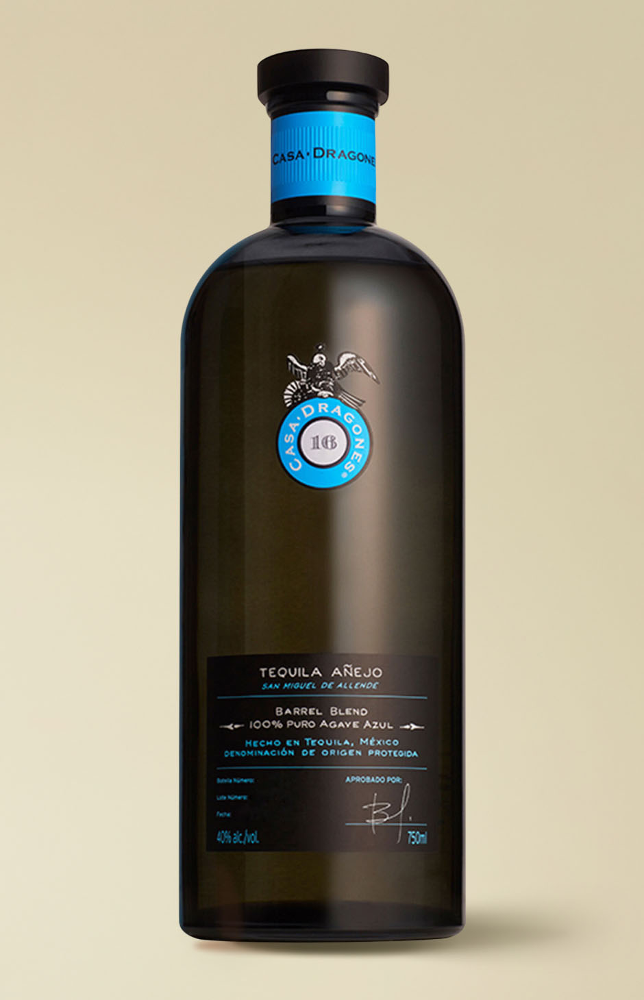 Tequiñla añejo de CASA DRAGONES