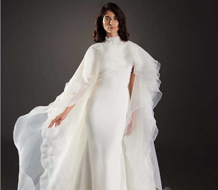 Mujer con vestido de novia blanco con encaje, VESTIDO DE NOVIA