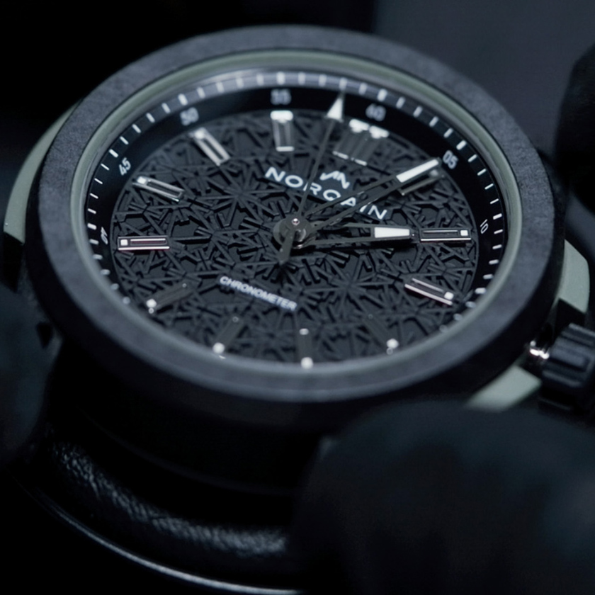 Esfera cortada con láser 