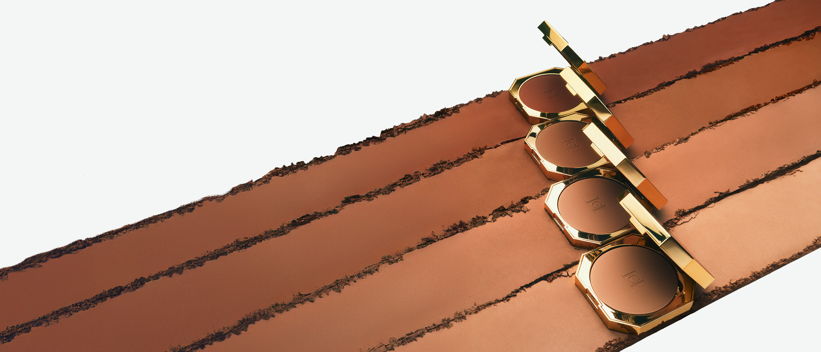 CAROLINA HERRERA BRONZER