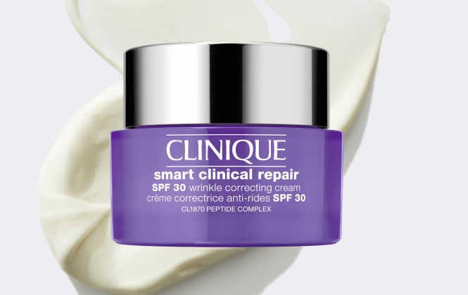 frasco de SPF 30 WRINKLE CORRECTING CREAM CLINIQUE