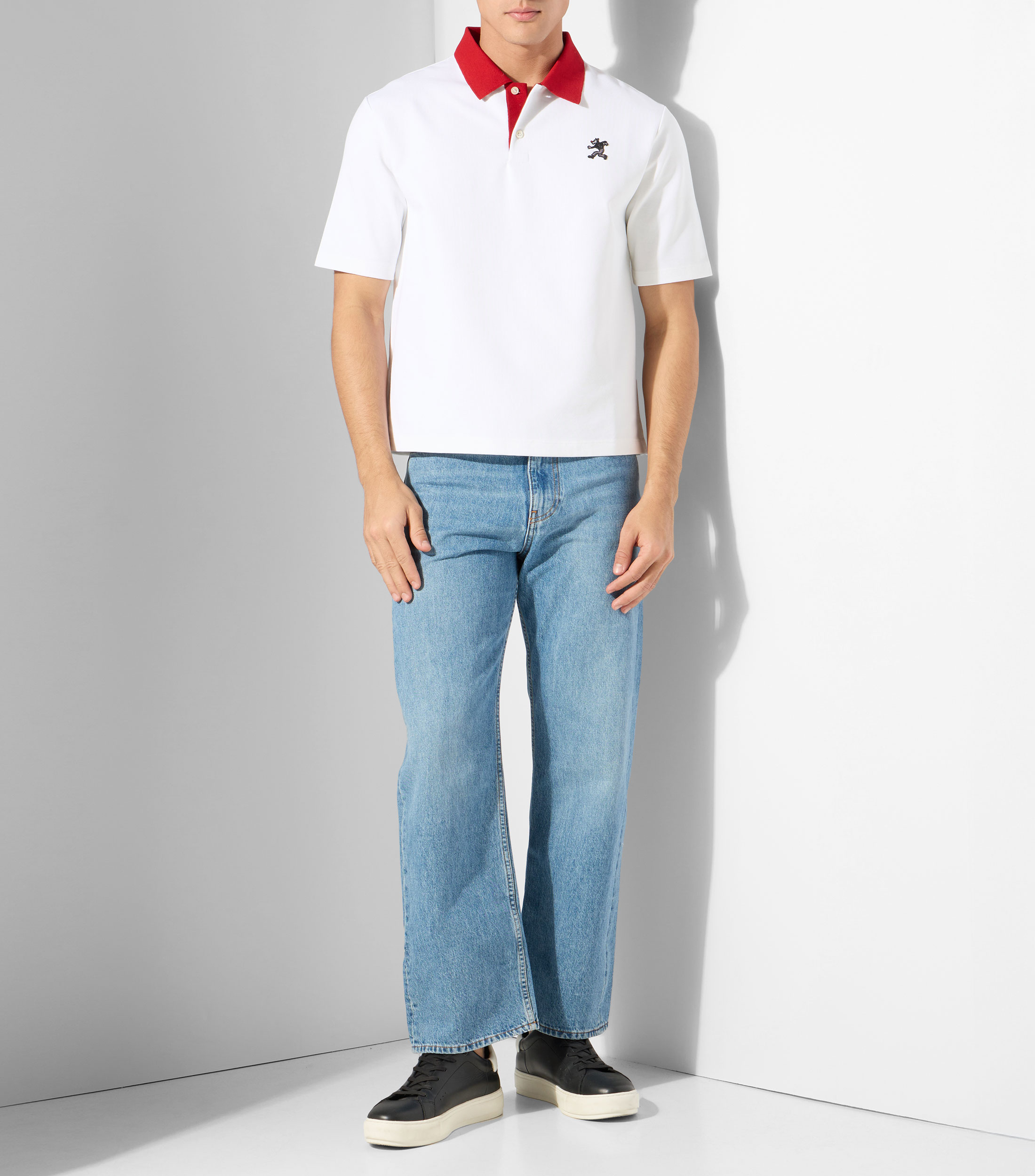Playera tipo polo con manga corta lisa Hombre