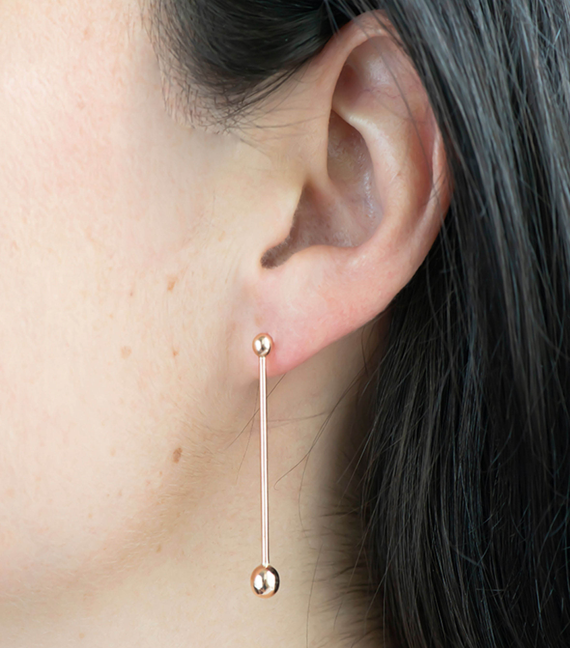 Aretes largos en oro rosa de 14 kilates Elena Mujer