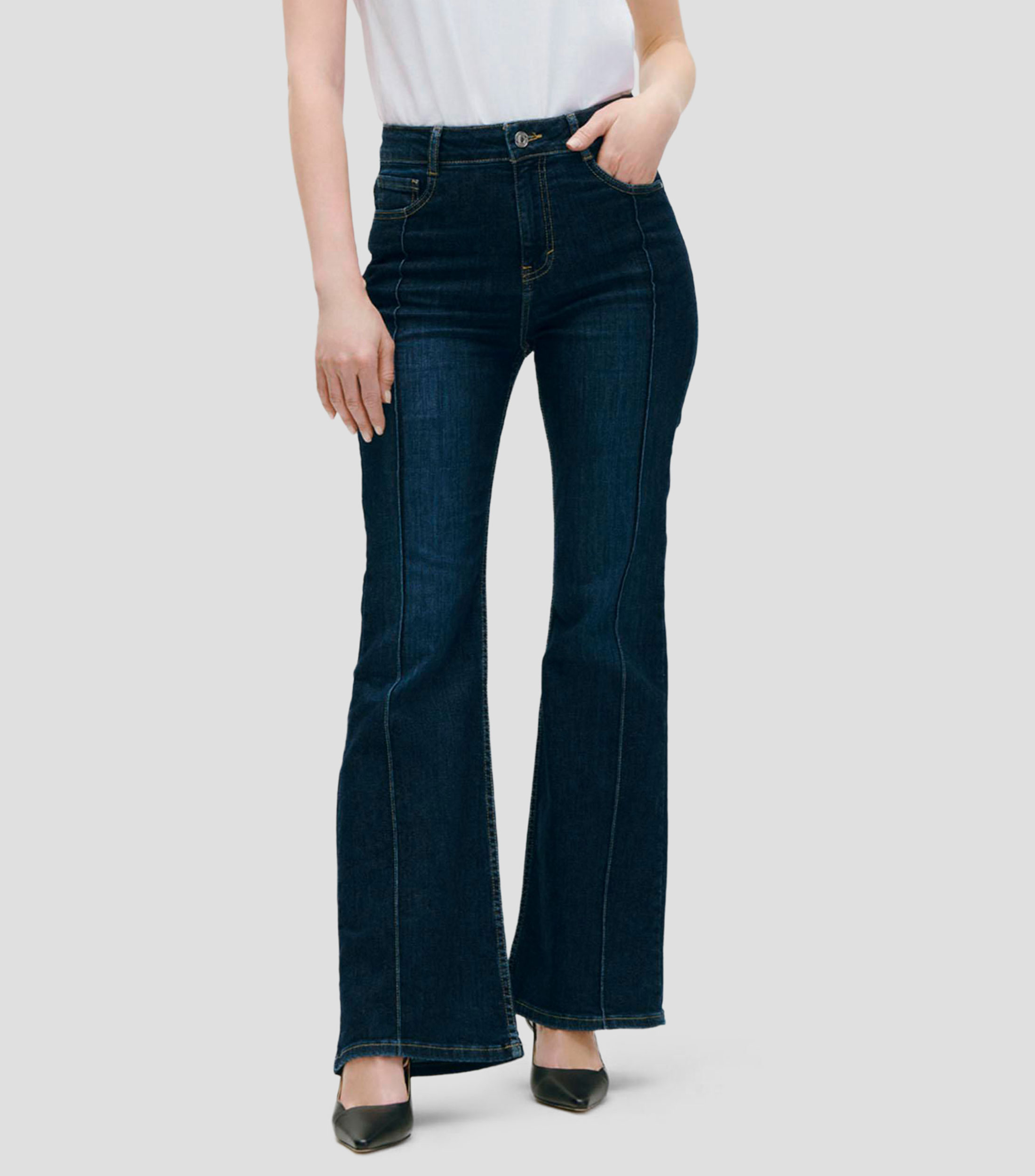 Jeans Flared Tiro Alto Azul Oscuro Con Costilla Mujer
