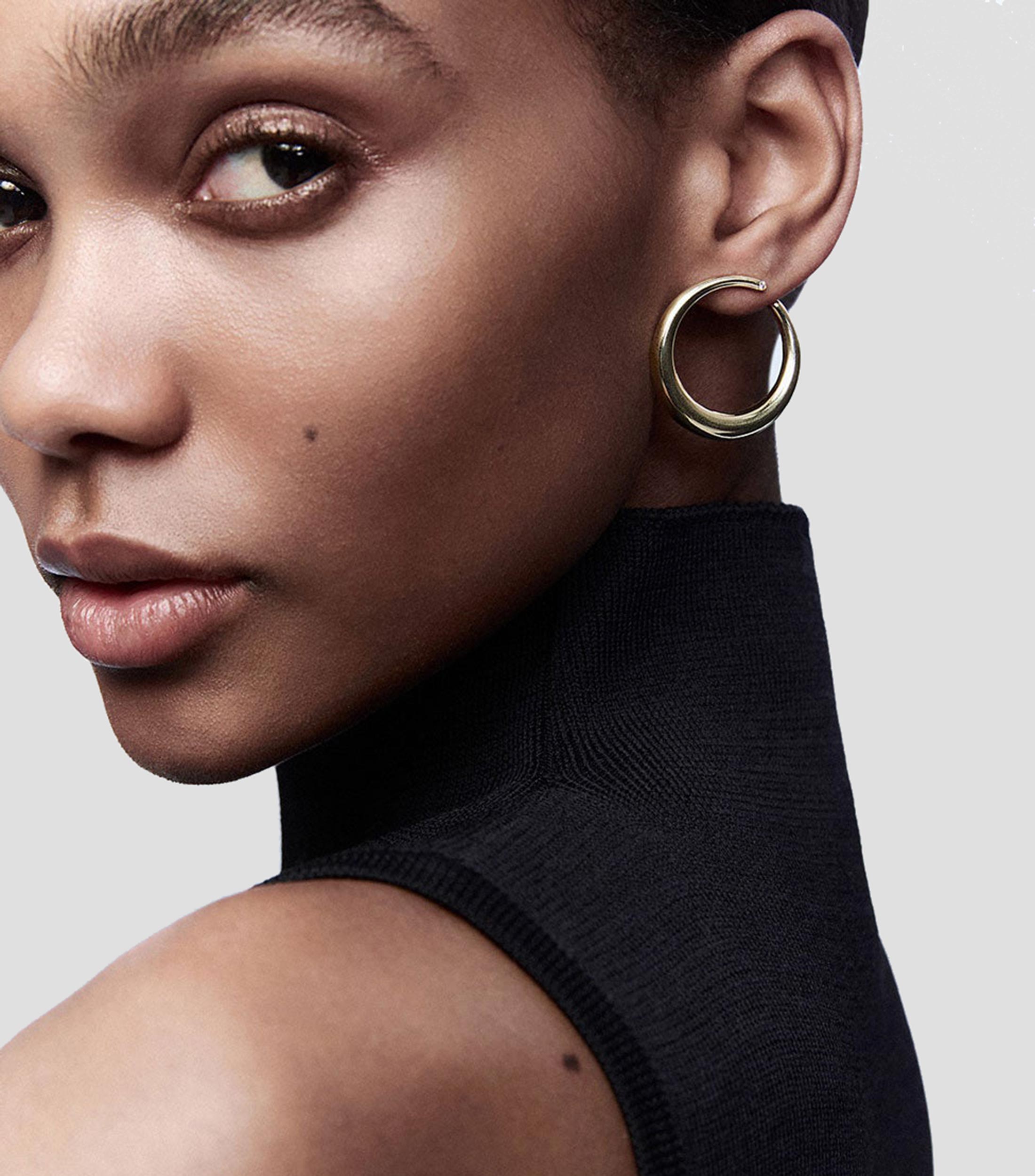 Pendientes en Oro de 18 Kilates con Diamante Mujer