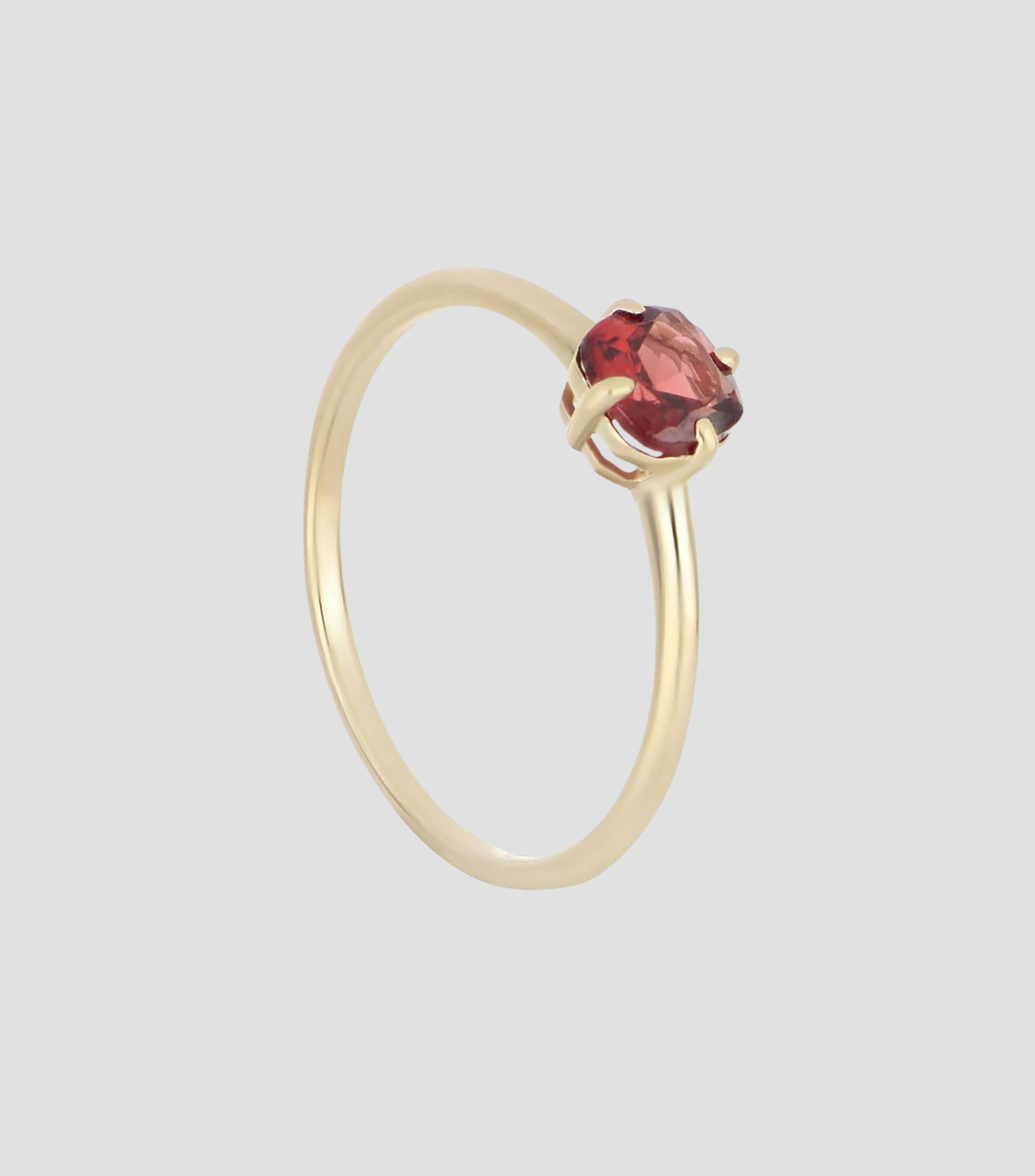 Anillo en oro con granate Mujer