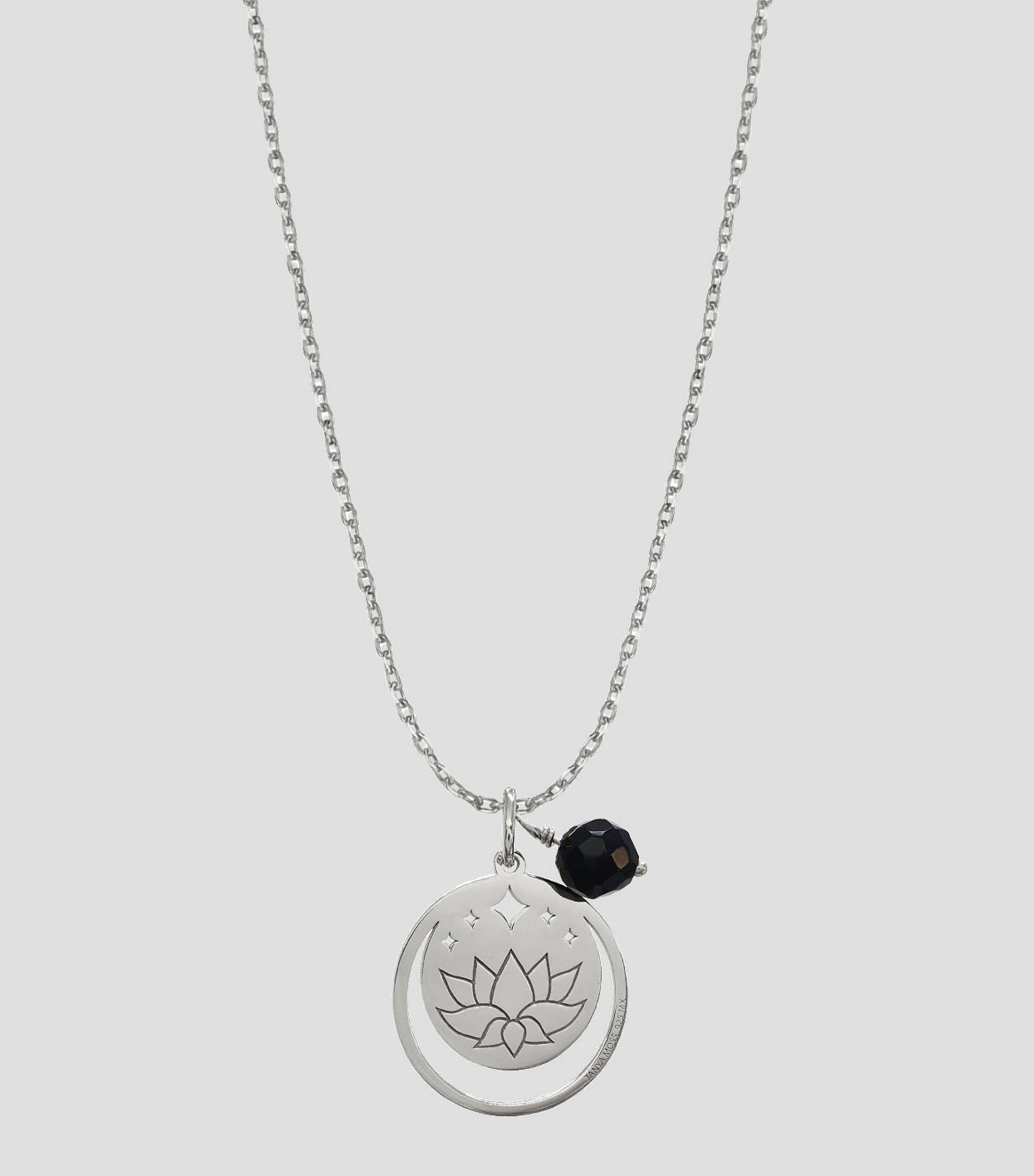 Dije en plata .925 luna con loto Mujer