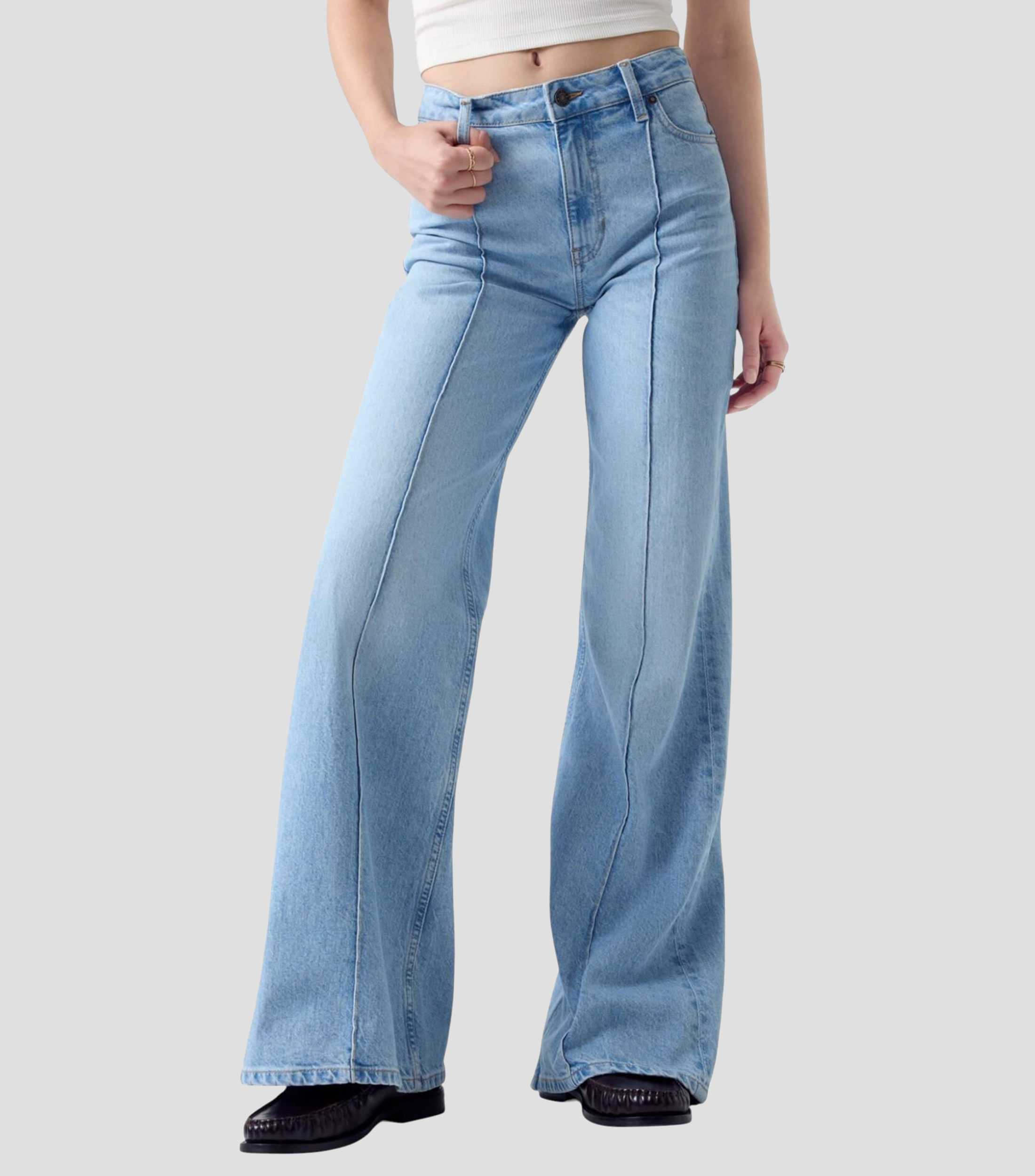 Jeans acampanado liso Mujer
