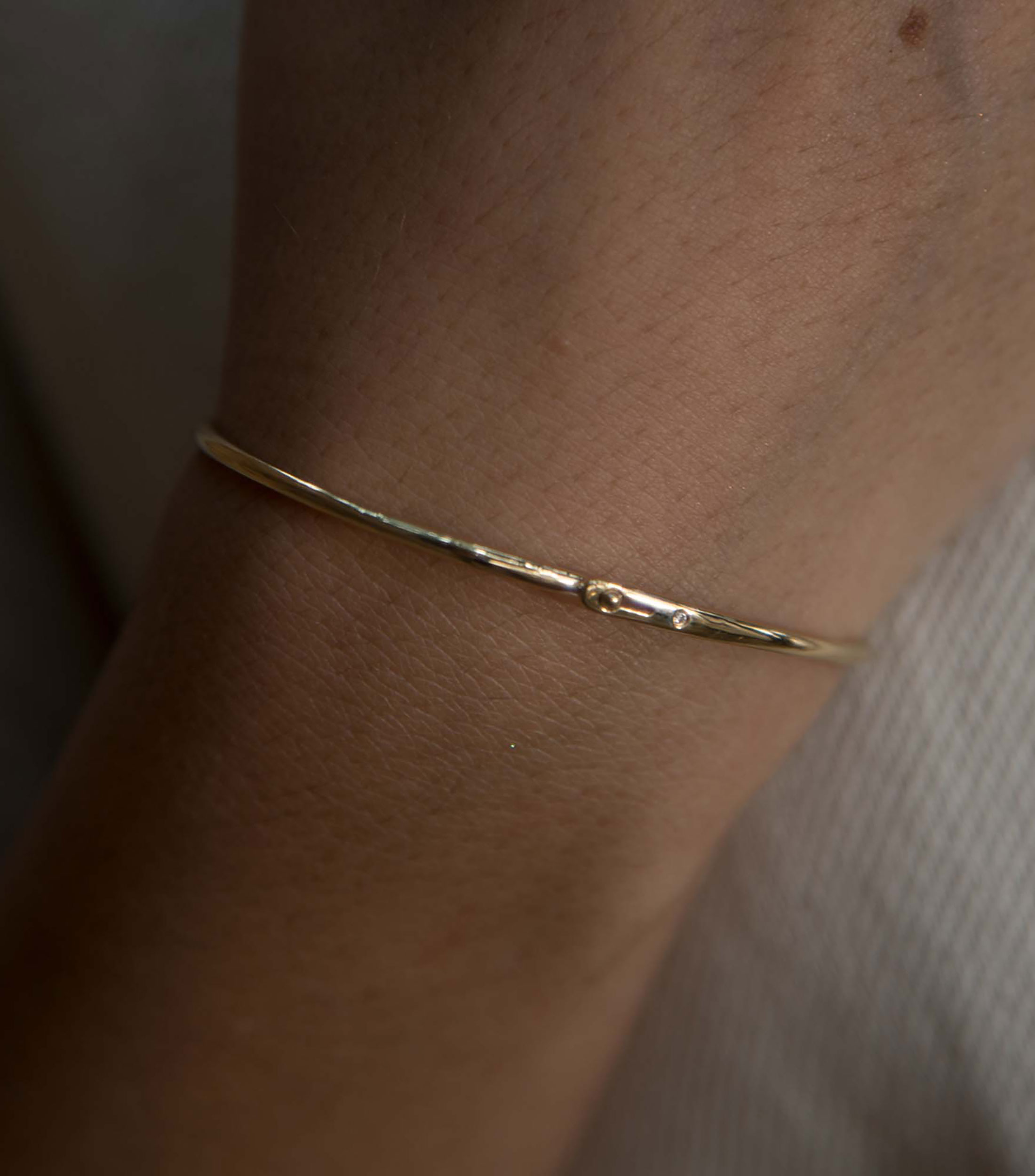 Pulsera Aro en Oro de 18 kilates con Diamante Mujer