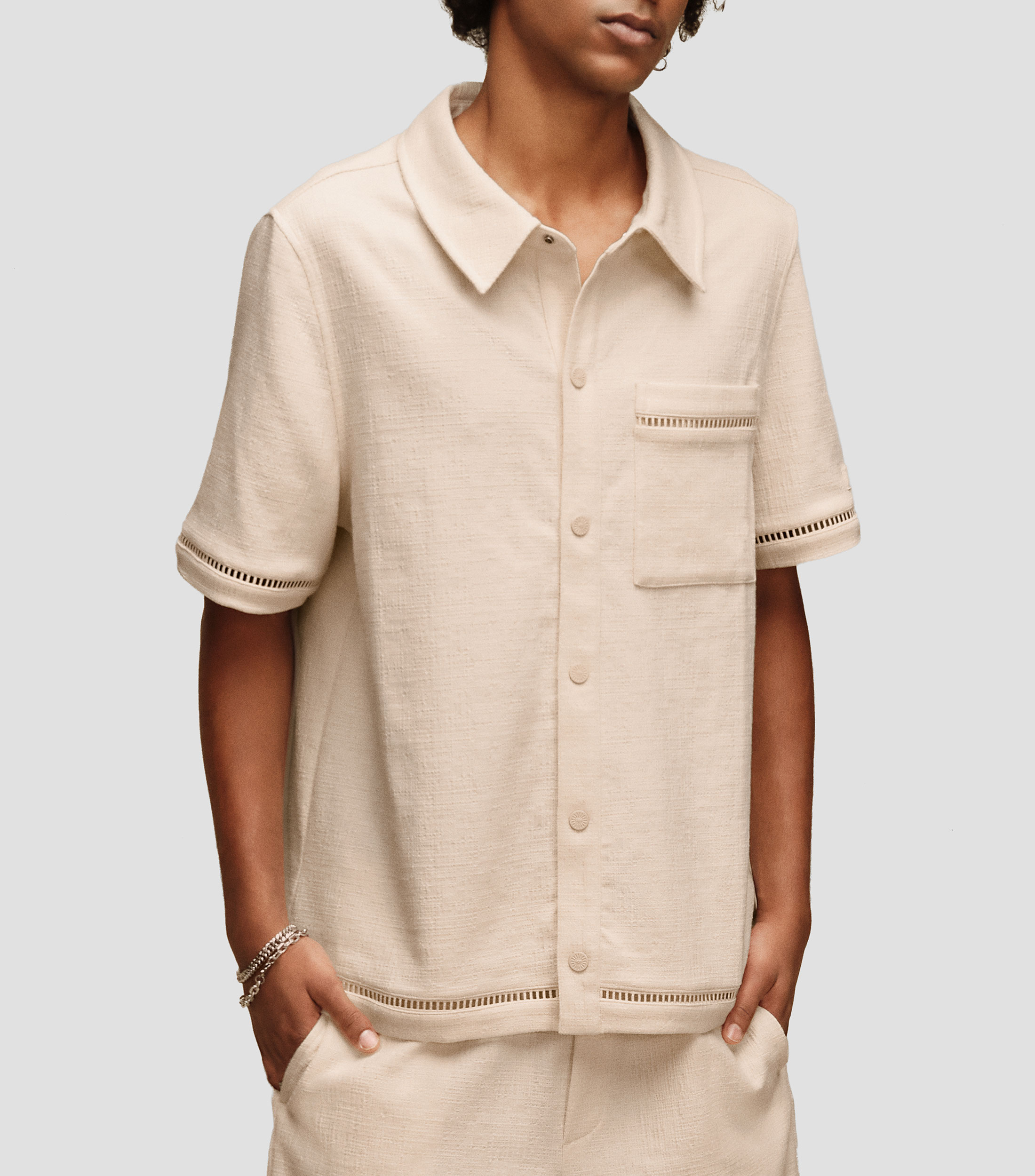 Playera de cuello camisero con manga corta lisa Hombre