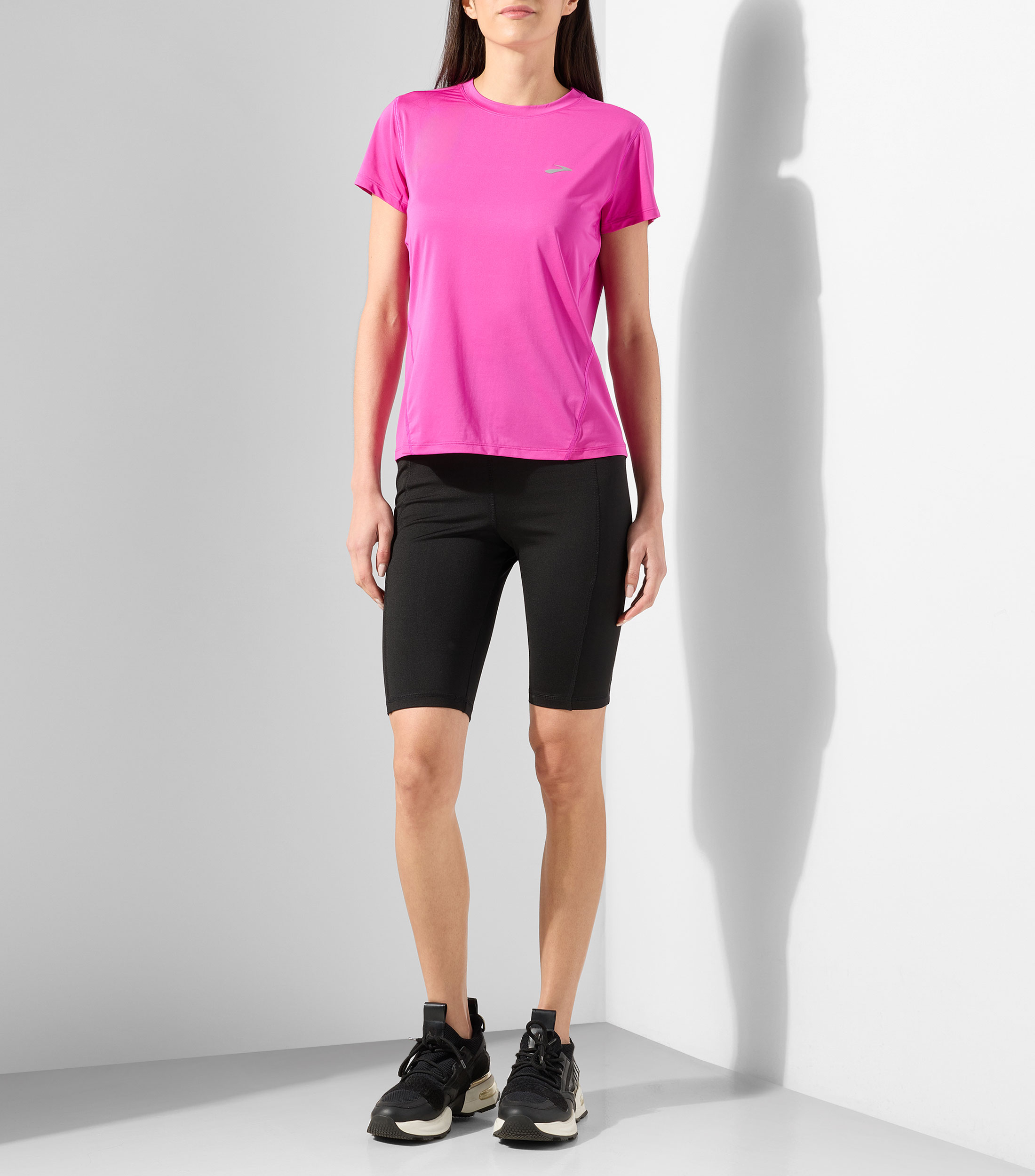 Playera de entrenamiento cuello redondo manga corta lisa Mujer